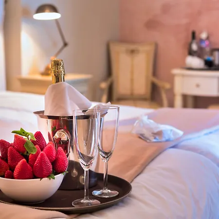 The Town House (adults Only) Гостевой дом Марбелья