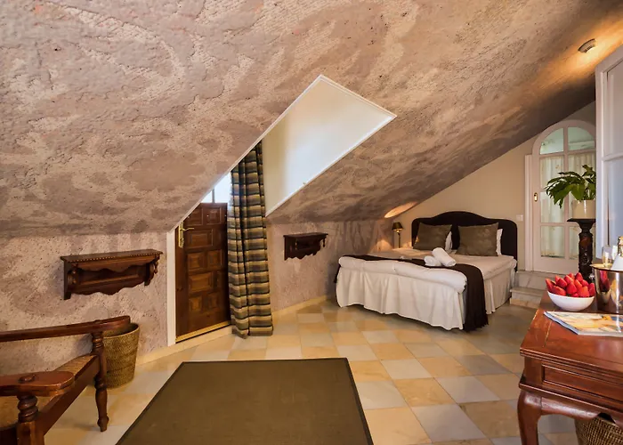 בית הארחה The Town House (adults Only) 3*