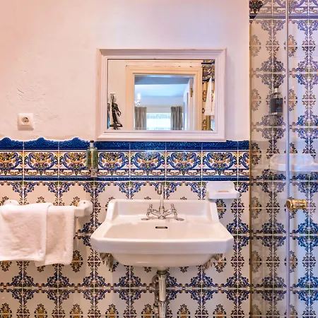 The Town House (adults Only)