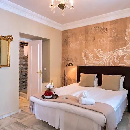 The Town House (adults Only) 4*