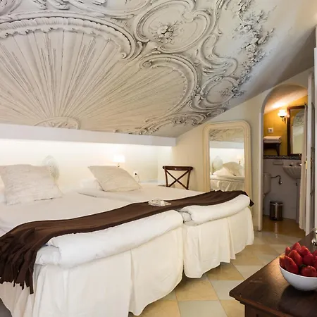 The Town House (adults Only)