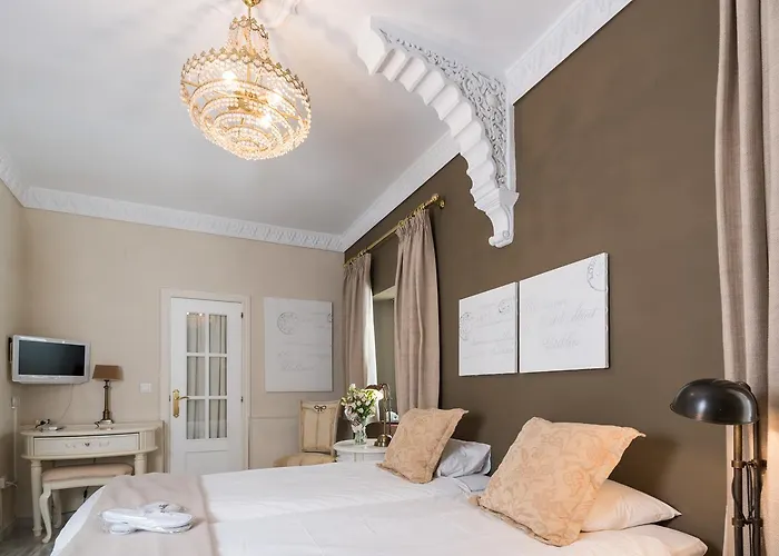 Gasthof The Town House (adults Only) Marbella