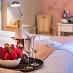 The Town House (adults Only)