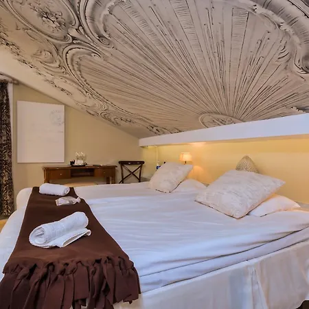 The Town House (adults Only) 게스트하우스 4*