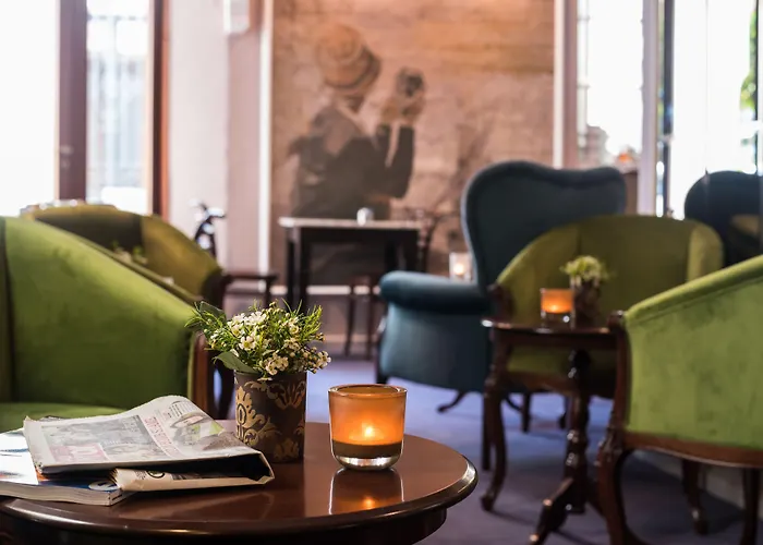 The Town House (adults Only) 3*