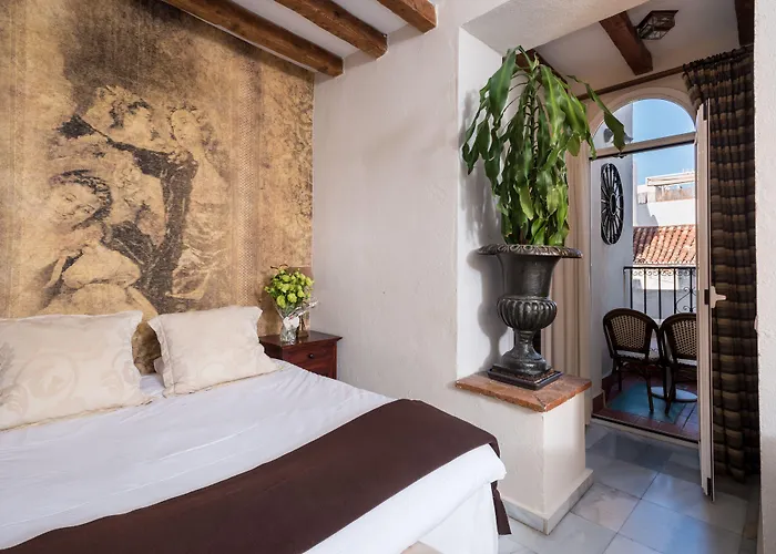 The Town House (adults Only) 마르베야