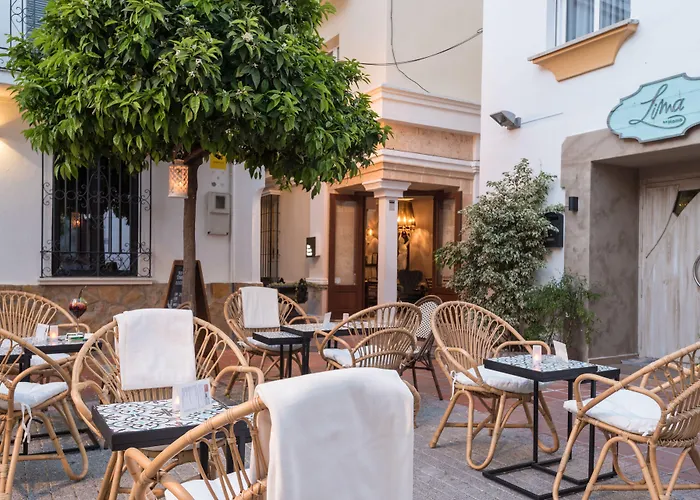 게스트하우스 The Town House (adults Only) 마르베야